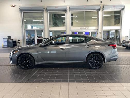 Gun Metallic 2025 Nissan Altima 2.5 SV