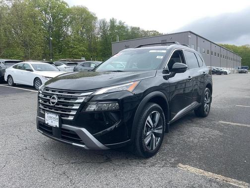 Super Black 2024 Nissan Rogue SL