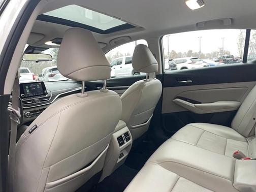 2022 Nissan Altima 2.5 SL