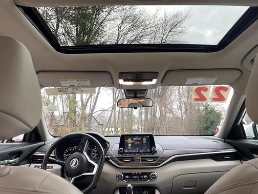 2022 Nissan Altima 2.5 SL