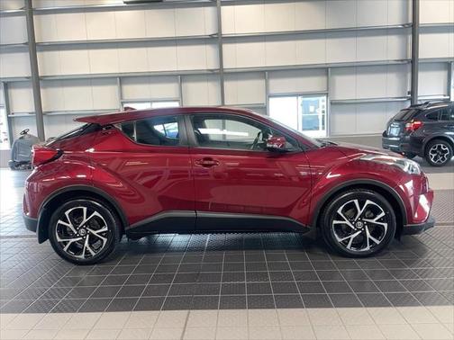 2018 Toyota C-HR XLE Premium