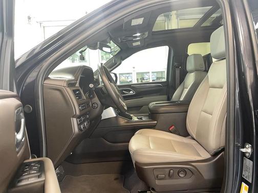 Dark Ash Metallic 2024 Chevrolet Suburban 4WD Z71