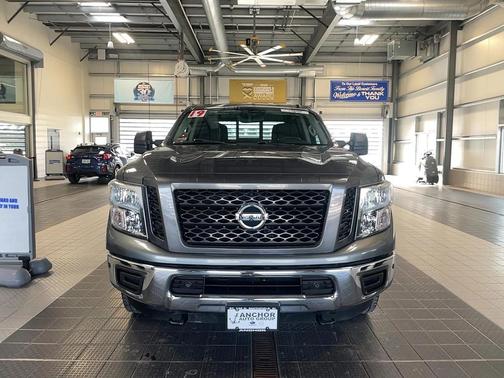 2019 Nissan Titan XD SV