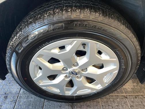 2024 Subaru Forester Base