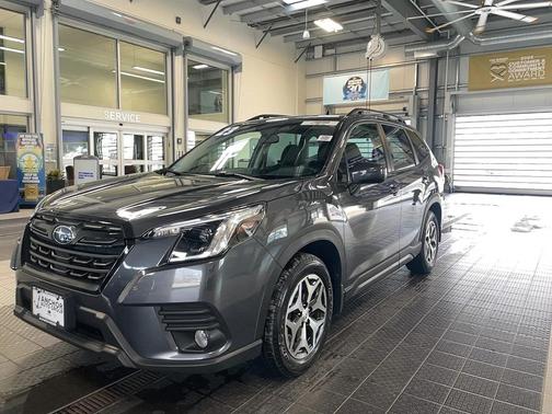 2023 Subaru Forester Premium