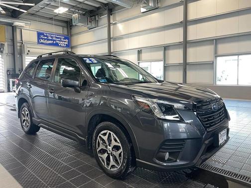 2023 Subaru Forester Premium