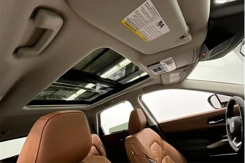 2025 Nissan Pathfinder Platinum 4WD