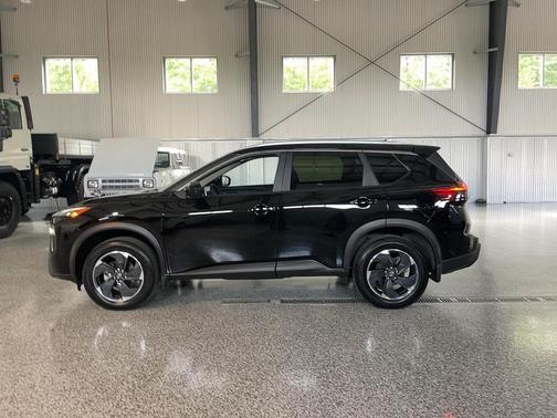 Super Black 2025 Nissan Rogue SV