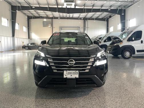 Super Black 2025 Nissan Rogue SV
