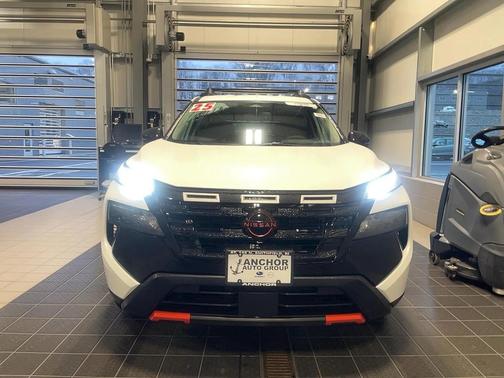 2025 Nissan Rogue Rock Creek