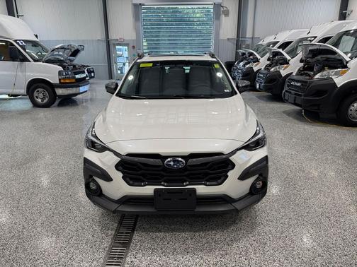 Crystal White Pearl 2026 Subaru Crosstrek Limited