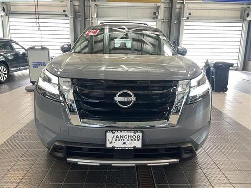 2024 Nissan Pathfinder Platinum 4WD