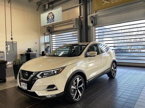 2022 Nissan Rogue Sport SL