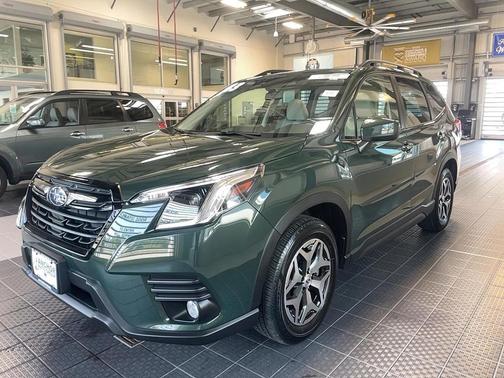 2023 Subaru Forester Premium