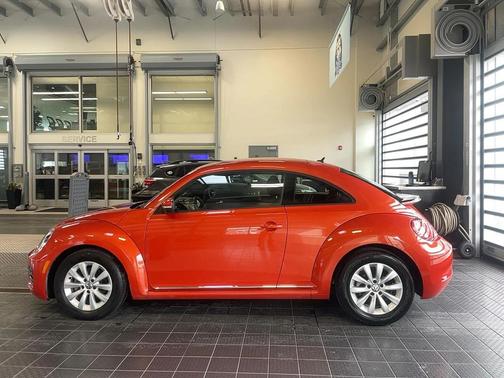 2019 Volkswagen Beetle 2.0T S