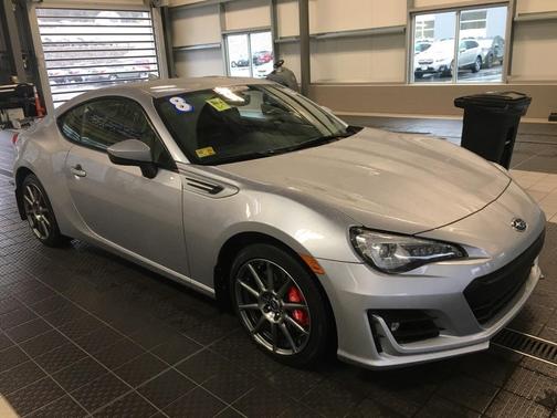 Photo 2 of 21 of 2018 Subaru BRZ Limited