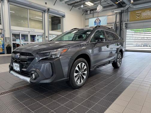 Magnetite Gray Metallic 2025 Subaru Outback Limited