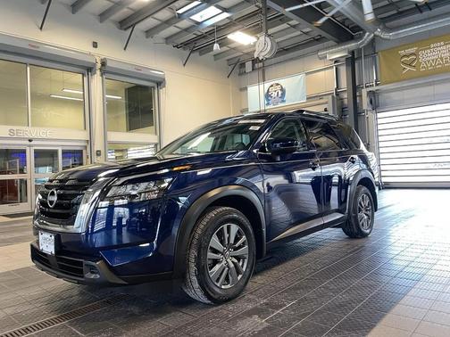 2024 Nissan Pathfinder SV 4WD