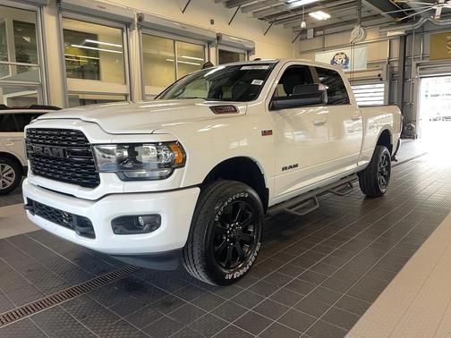 2022 RAM 2500 Big Horn Crew Cab 4x4 6'4' Box