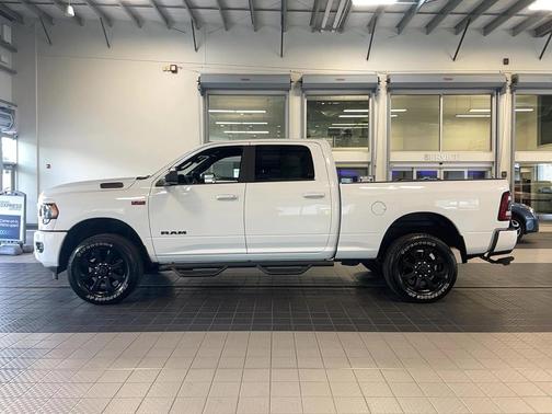 2022 RAM 2500 Big Horn Crew Cab 4x4 6'4' Box