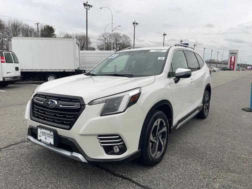 2023 Subaru Forester Touring