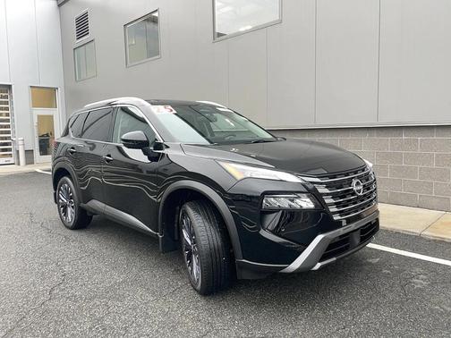 2025 Nissan Rogue SL