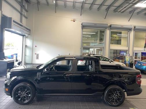 2023 Ford Maverick Lariat