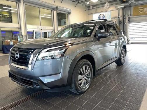 2022 Nissan Pathfinder SV 4WD