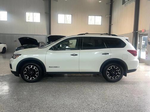 2020 Nissan Pathfinder SL 4WD