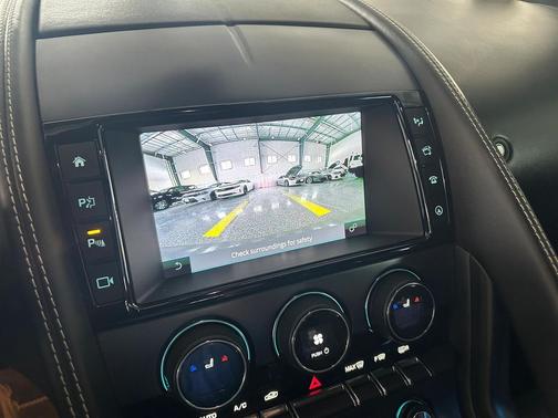 2018 Jaguar F-TYPE R