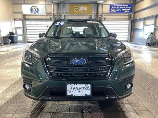 2024 Subaru Forester Premium