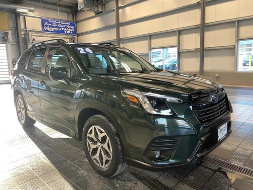 2024 Subaru Forester Premium