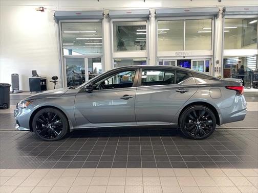2022 Nissan Altima SR Intelligent AWD