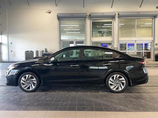 2025 Subaru Legacy Touring XT