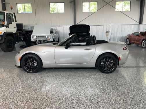 Platinum Quartz Metallic 2023 Mazda MX-5 Miata Club