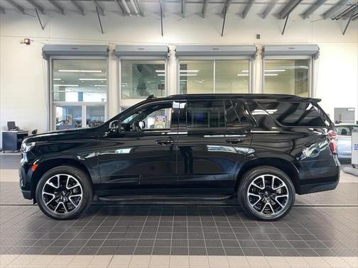 2022 Chevrolet Tahoe 4WD RST