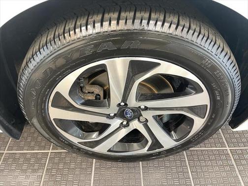 2022 Subaru Legacy Touring XT