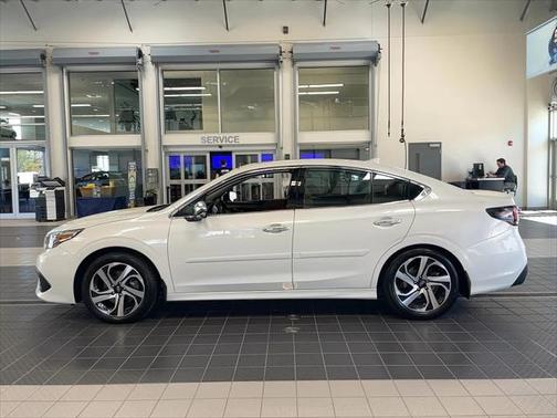 2022 Subaru Legacy Touring XT