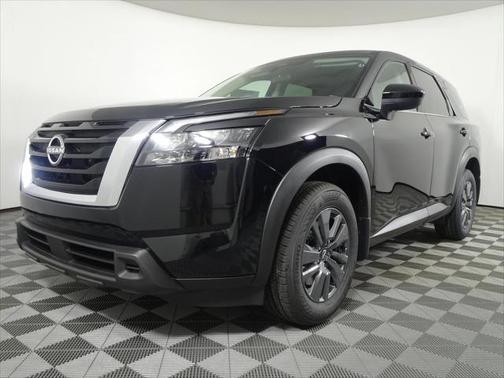 2025 Nissan Pathfinder S 4WD