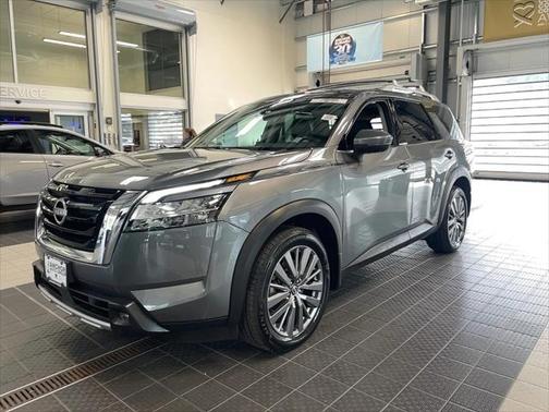2024 Nissan Pathfinder SL 4WD
