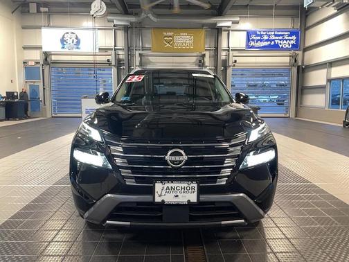 2025 Nissan Rogue SL