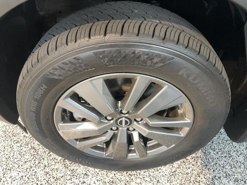 Gun Metallic 2025 Nissan Pathfinder SV 4WD