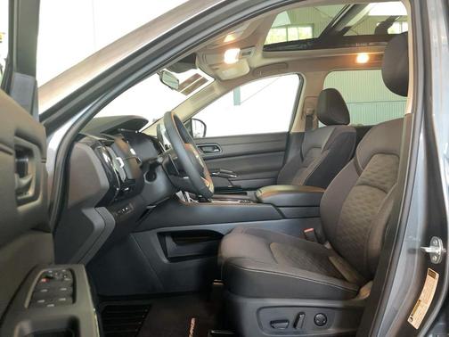 Gun Metallic 2025 Nissan Pathfinder SV 4WD