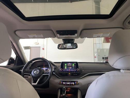 Super Black 2019 Nissan Altima 2.5 SL