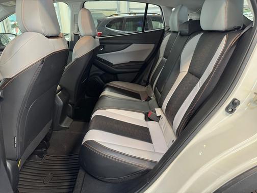 Crystal White Pearl 2021 Subaru Crosstrek Limited