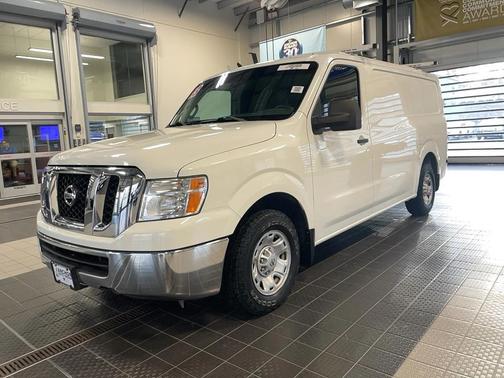2013 Nissan NV Cargo NV2500 HD SV V8