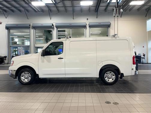2013 Nissan NV Cargo NV2500 HD SV V8