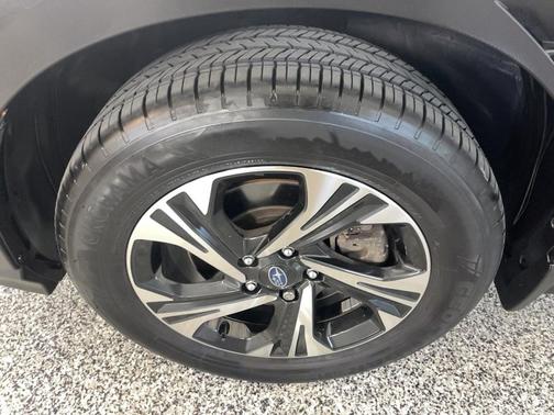 Sapphire Blue Pearl 2024 Subaru Crosstrek Premium