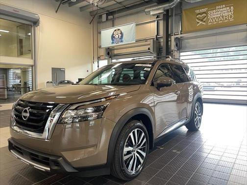2024 Nissan Pathfinder Platinum 4WD