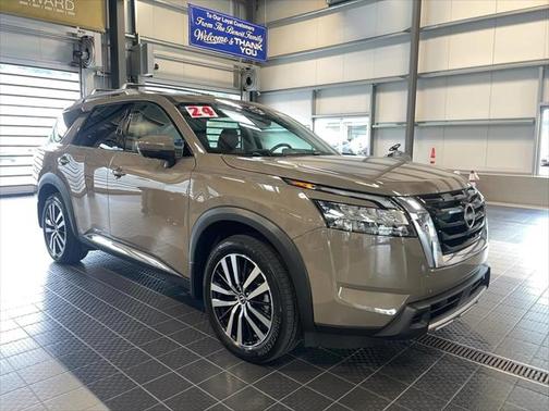 2024 Nissan Pathfinder Platinum 4WD